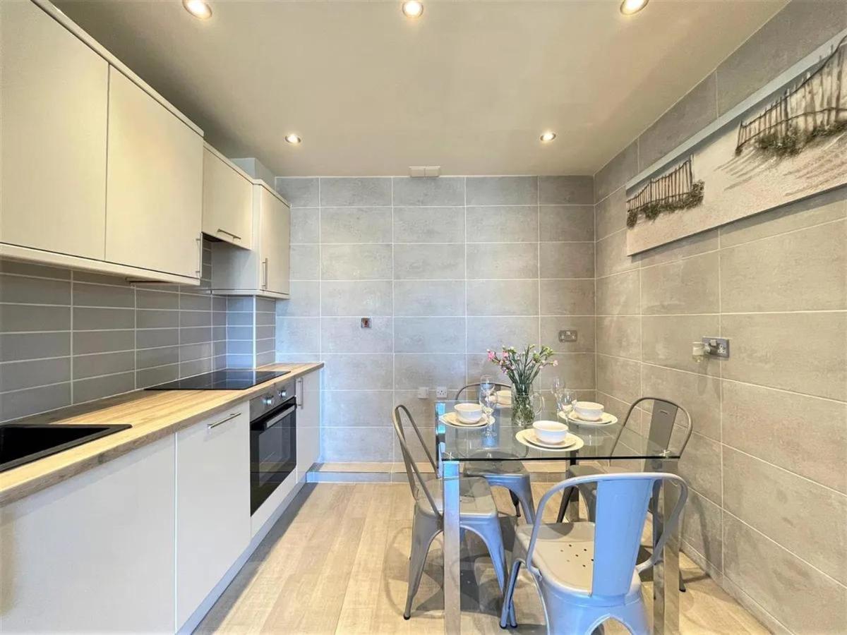 Holiday Home Swansea Exterior photo